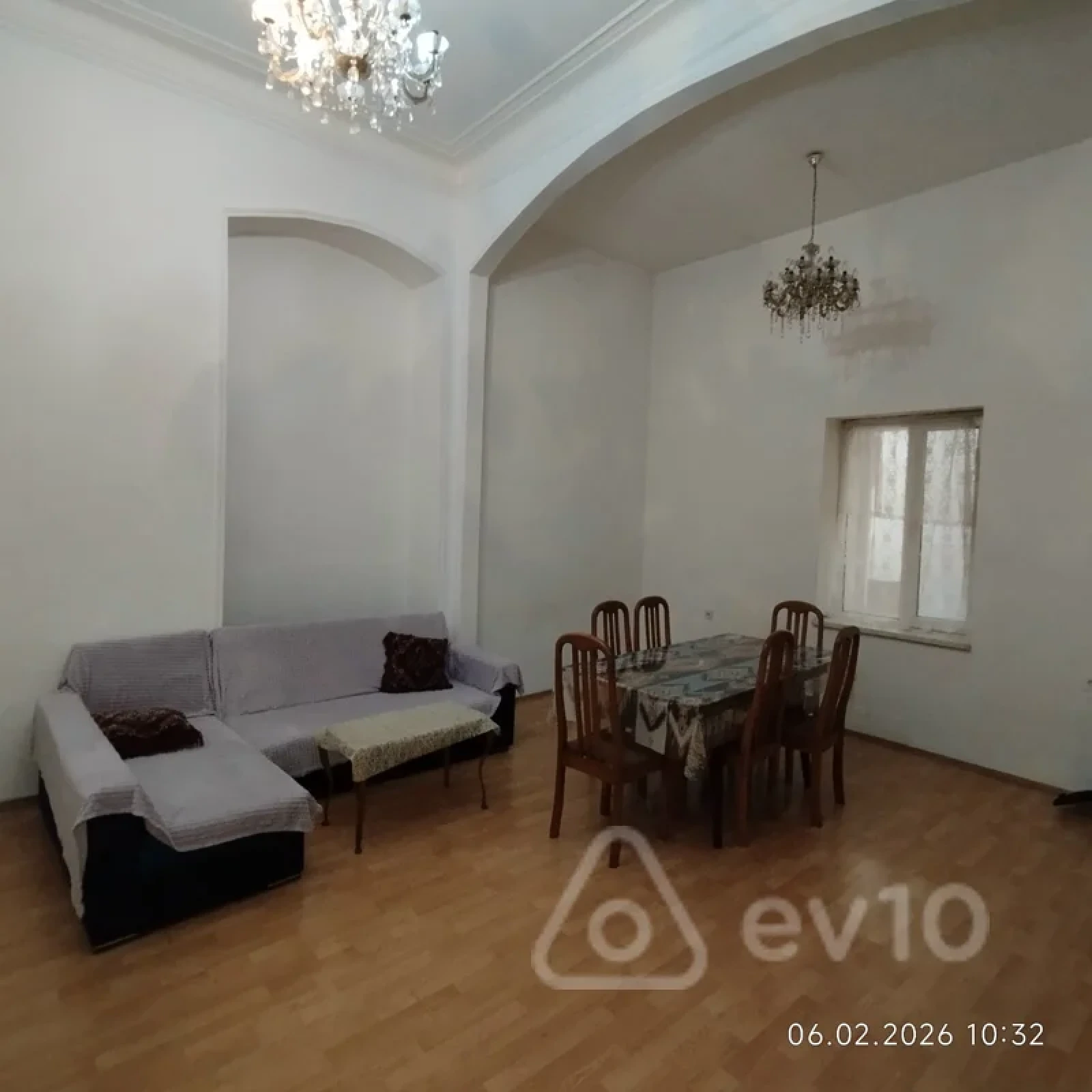 Kirayə verilir 2 otaqlı köhnə tikili 65 m²