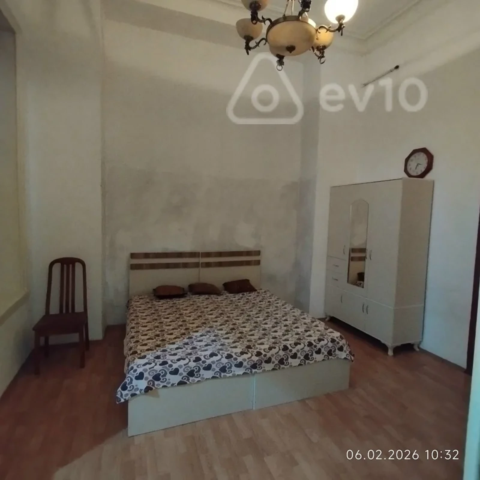 Kirayə verilir 2 otaqlı köhnə tikili 65 m²