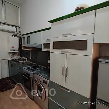 Kirayə verilir 2 otaqlı köhnə tikili 65 m²