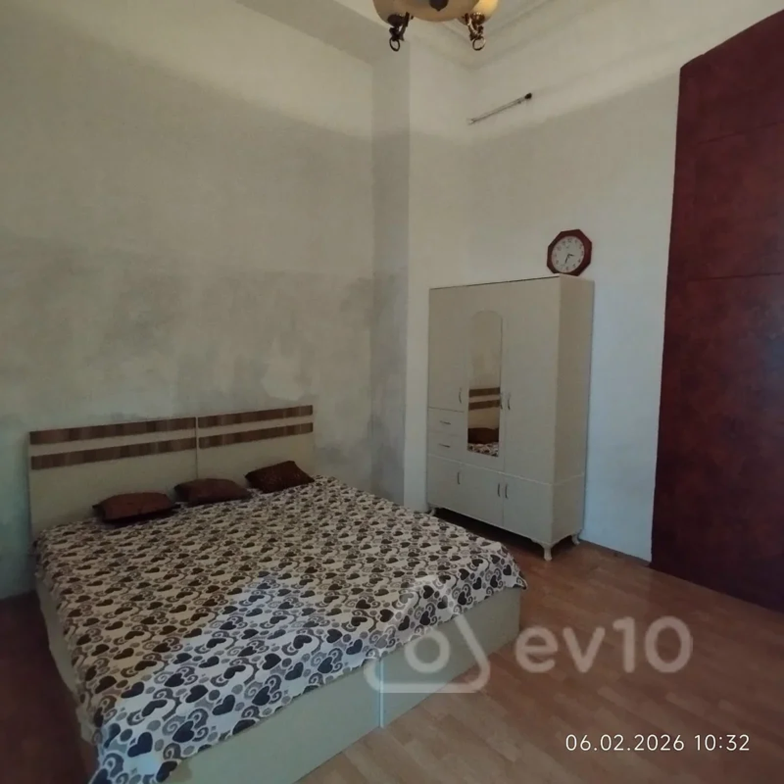 Kirayə verilir 2 otaqlı köhnə tikili 65 m²