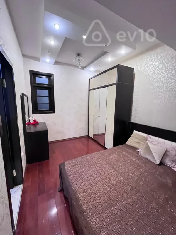 Kirayə verilir 3 otaqlı yeni tikili 68 m²