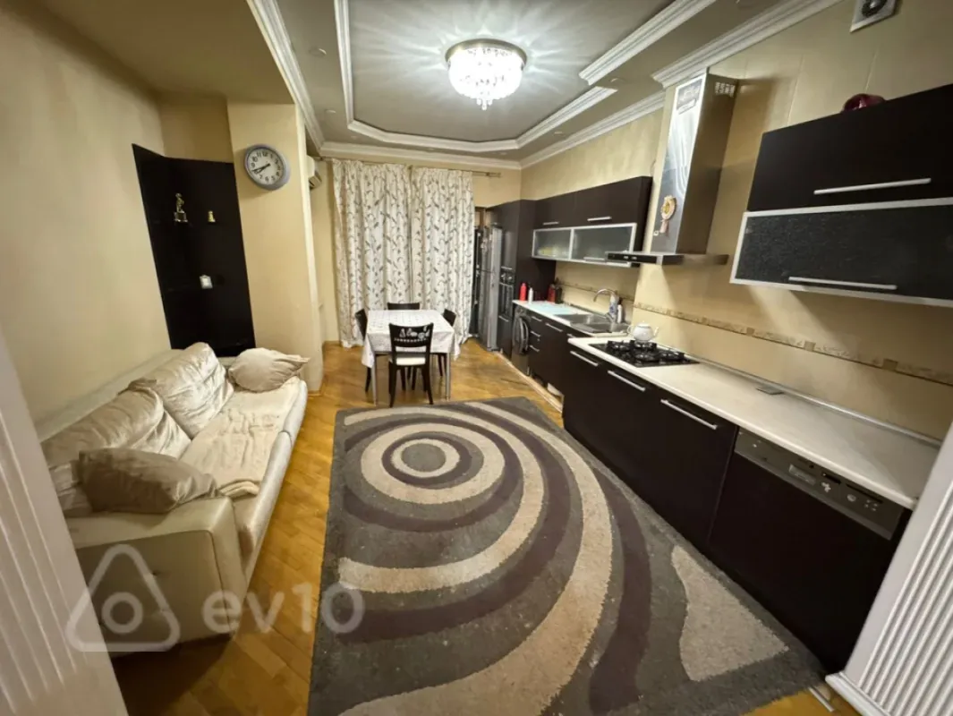 Satılır 3 otaqlı yeni tikili 150 m²