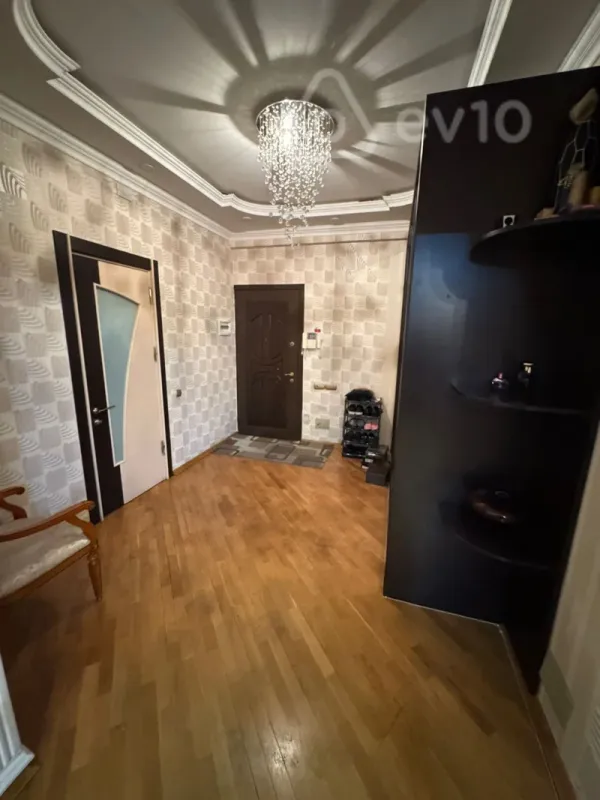 Satılır 3 otaqlı yeni tikili 150 m²