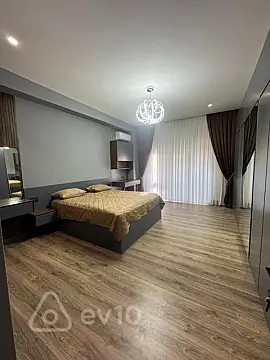 Kirayə verilir 3 otaqlı yeni tikili 150 m²
