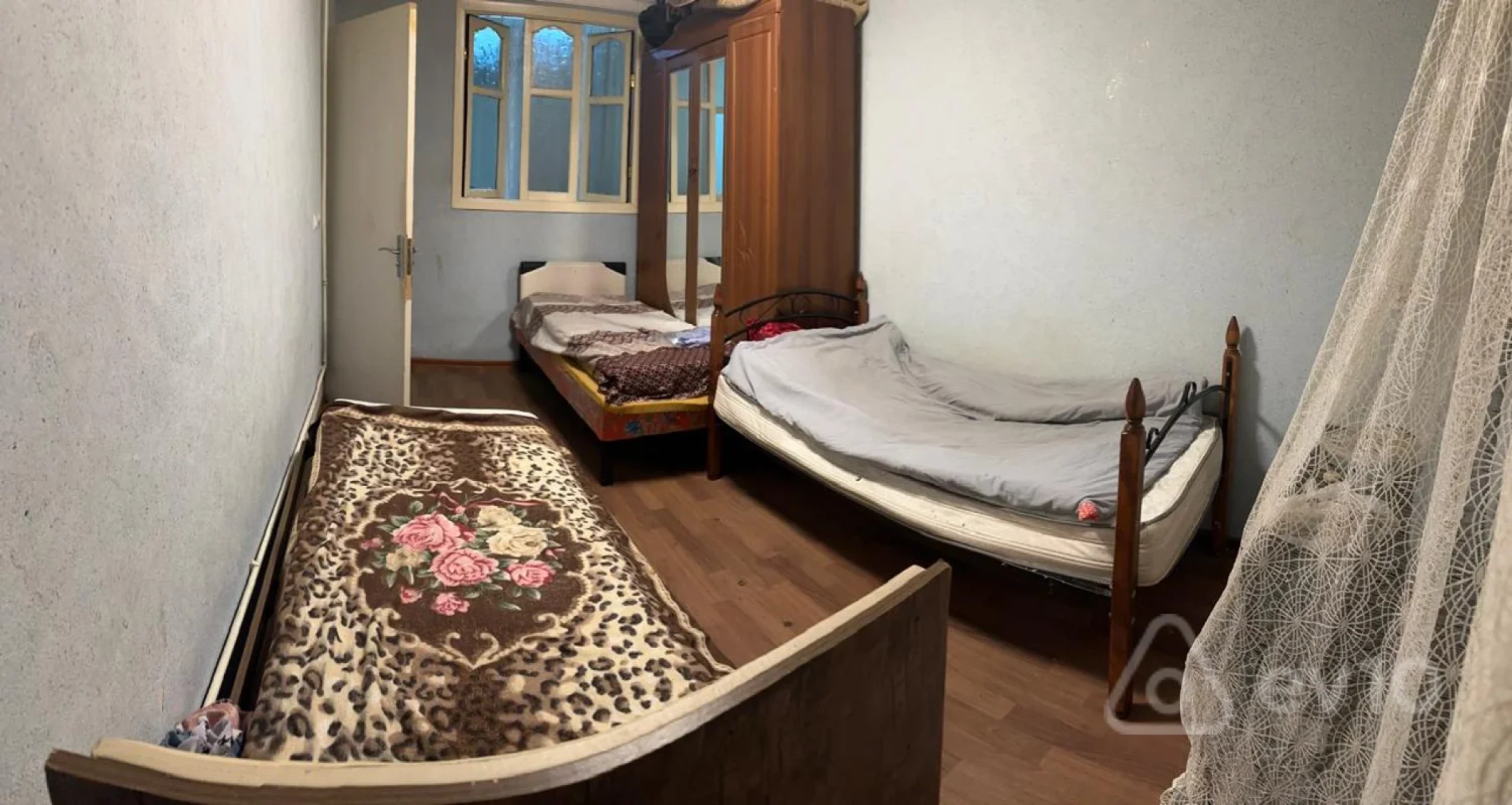 Kirayə verilir 3 otaqlı köhnə tikili 70 m²