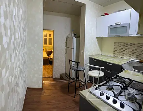 Kirayə verilir 3 otaqlı köhnə tikili 70 m²