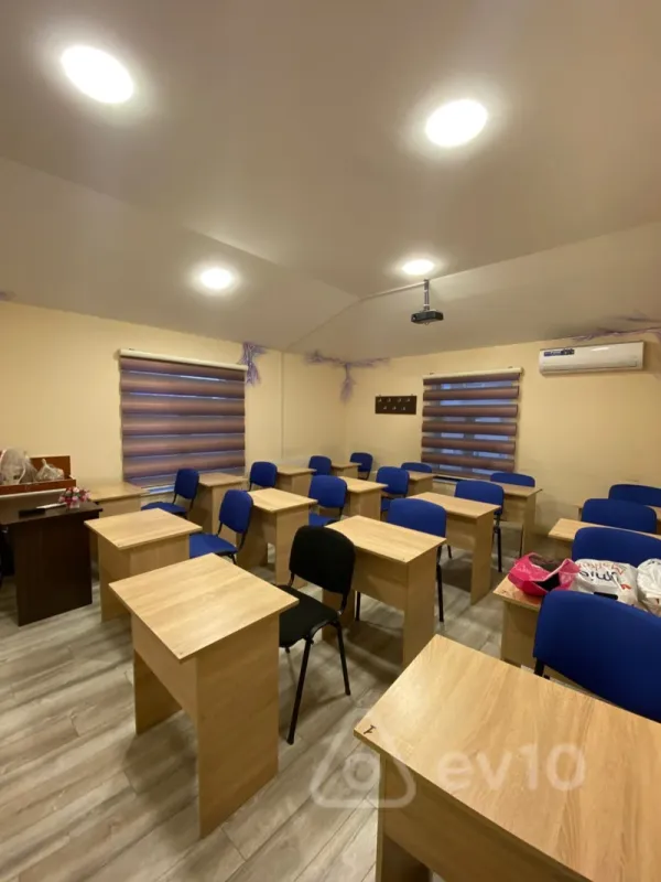 Kirayə verilir 15 otaqlı ofis 370 m²