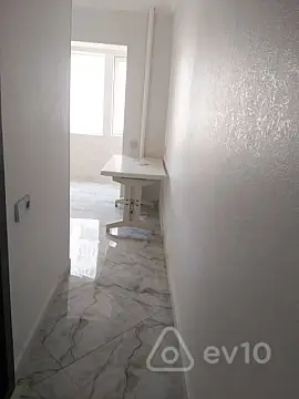 Satılır 1 otaqlı köhnə tikili 47 m²