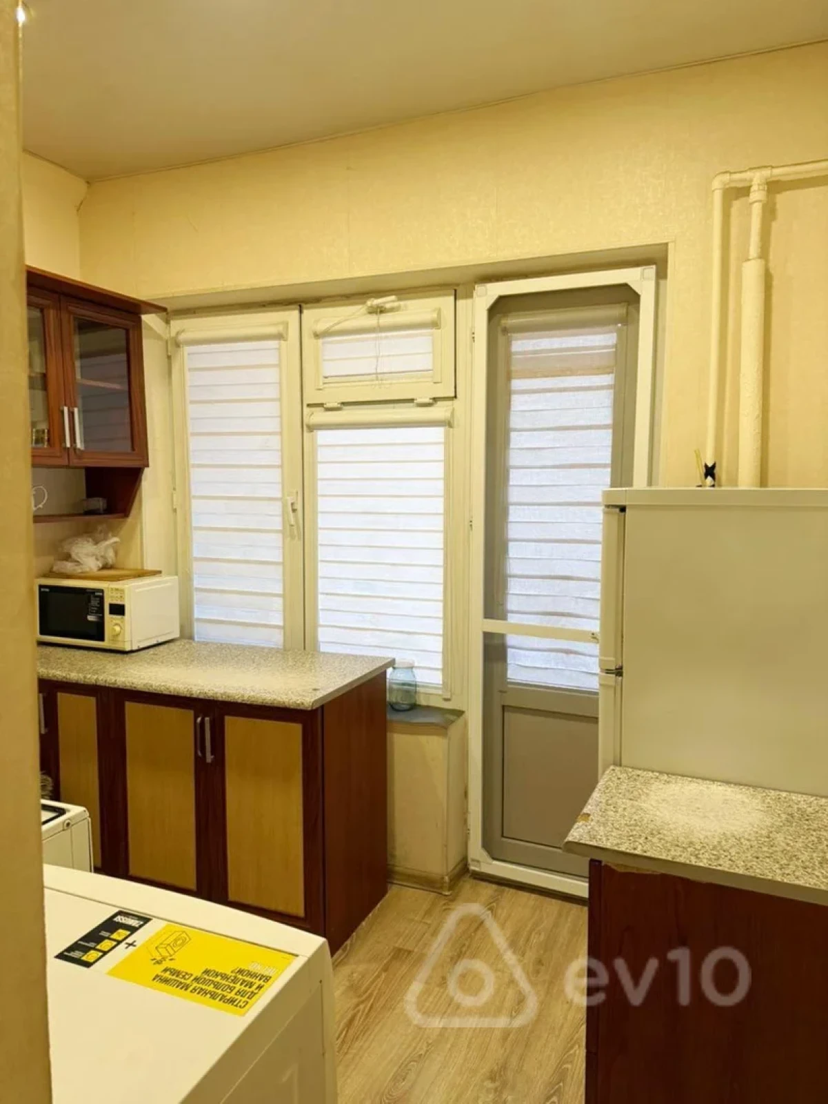 Satılır 1 otaqlı köhnə tikili 47 m²