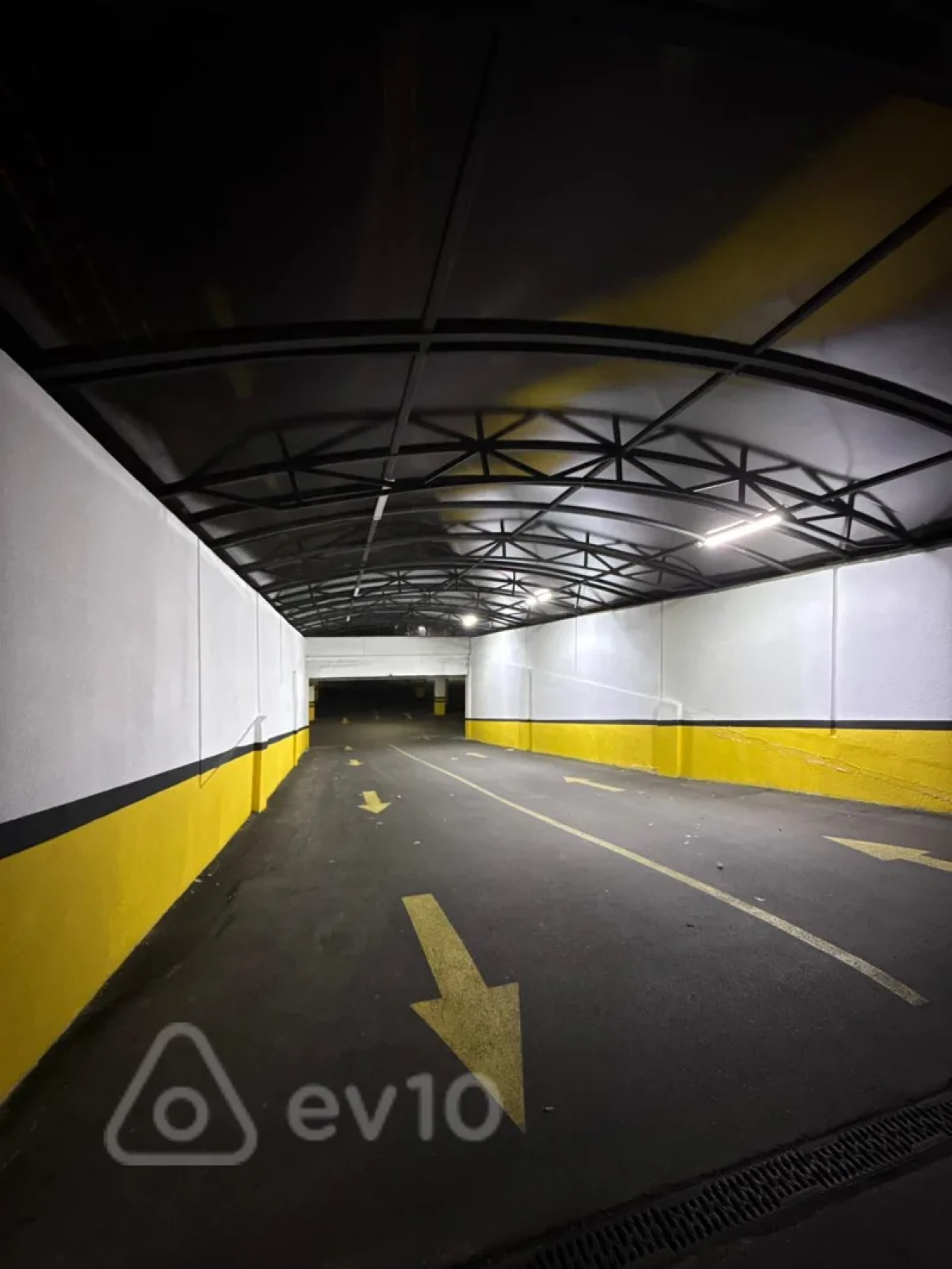 Kirayə verilir 2 otaqlı yeni tikili 70 m²