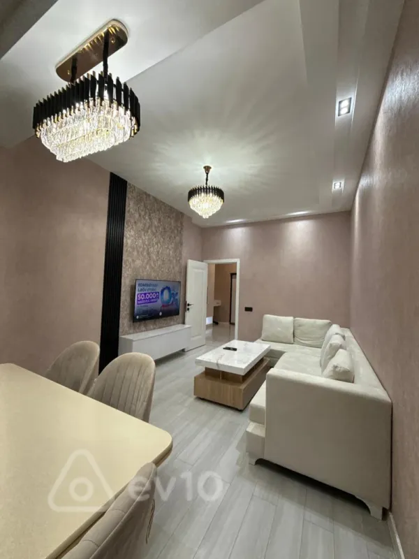 Kirayə verilir 2 otaqlı yeni tikili 70 m²