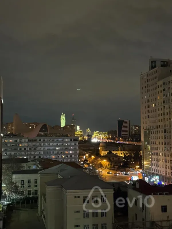 Kirayə verilir 2 otaqlı yeni tikili 70 m²