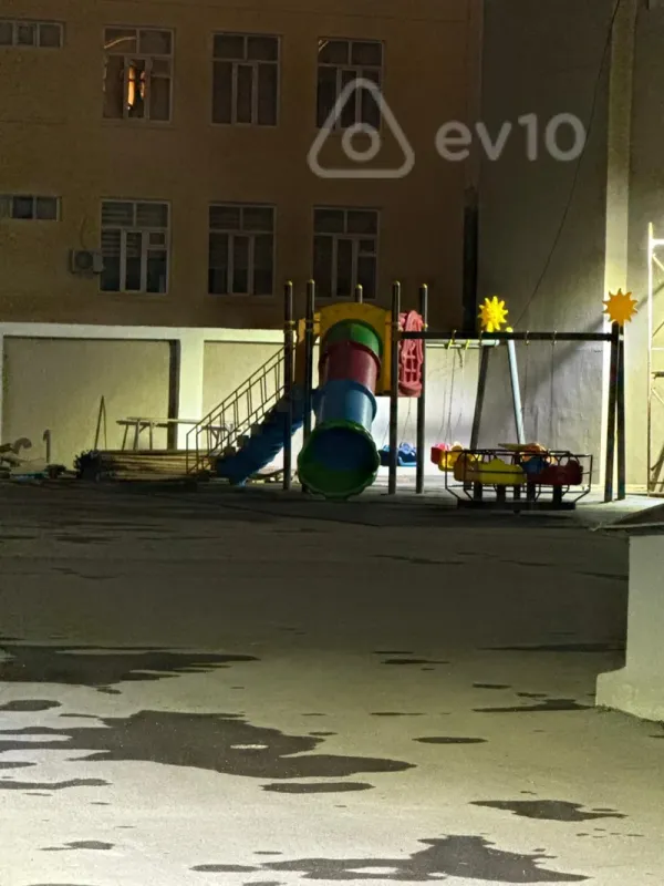 Kirayə verilir 2 otaqlı yeni tikili 70 m²