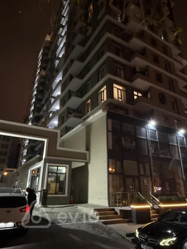 Kirayə verilir 2 otaqlı yeni tikili 70 m²