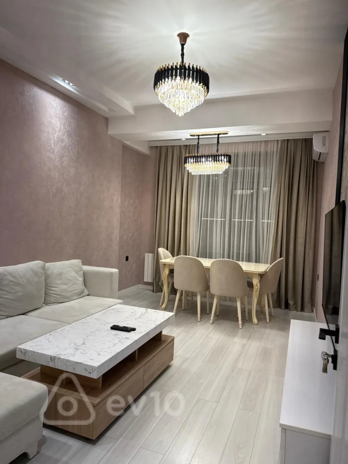 Kirayə verilir 2 otaqlı yeni tikili 70 m²