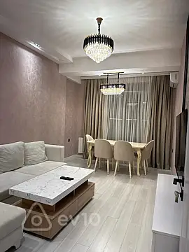 Kirayə verilir 2 otaqlı yeni tikili 70 m²