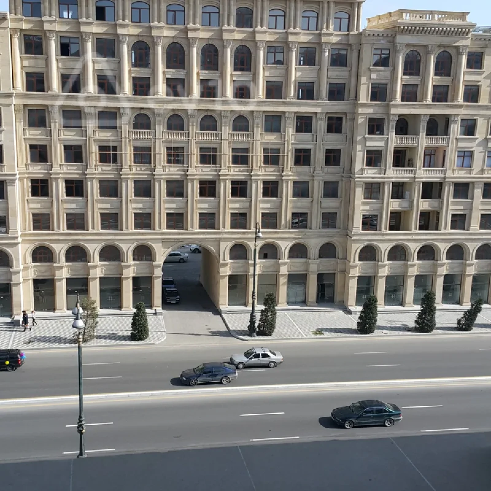 Kirayə verilir 2 otaqlı yeni tikili 60 m²