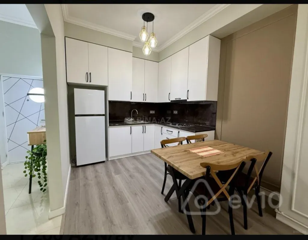 Kirayə verilir 2 otaqlı yeni tikili 65 m²