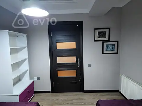 Kirayə verilir 3 otaqlı yeni tikili 100 m²