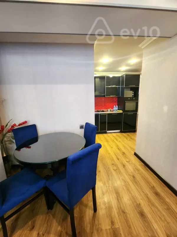 Kirayə verilir 3 otaqlı yeni tikili 100 m²