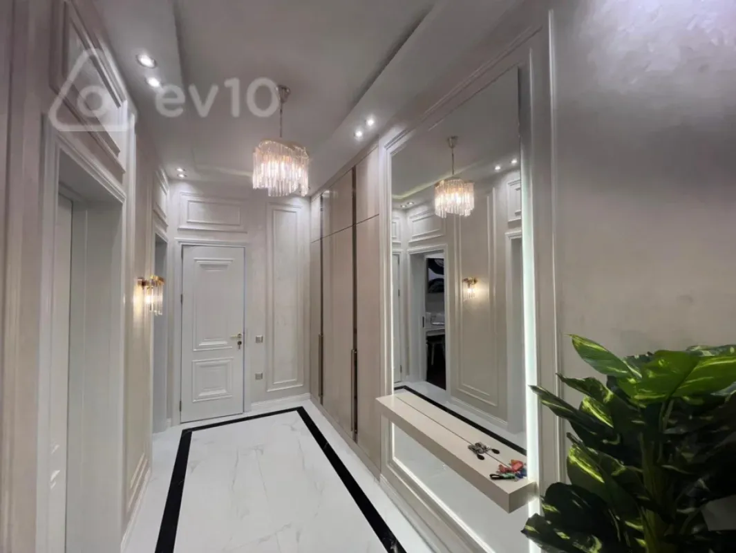 Kirayə verilir 2 otaqlı yeni tikili 71 m²