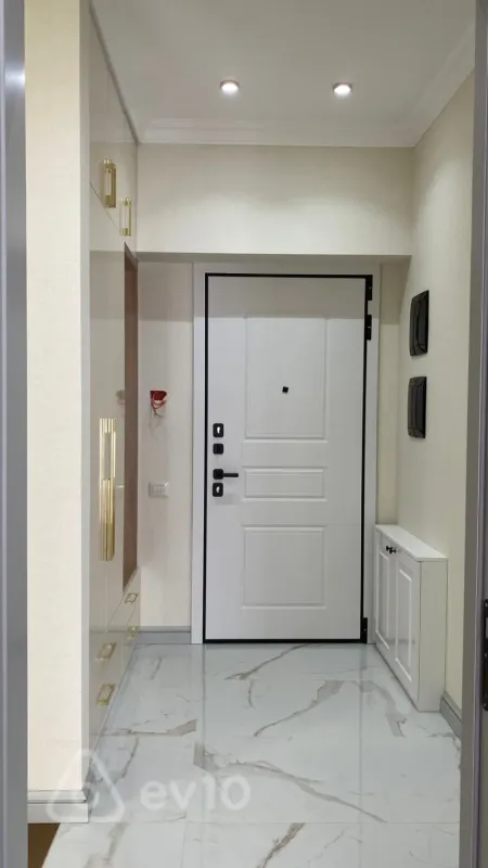 Kirayə verilir 2 otaqlı yeni tikili 61 m²