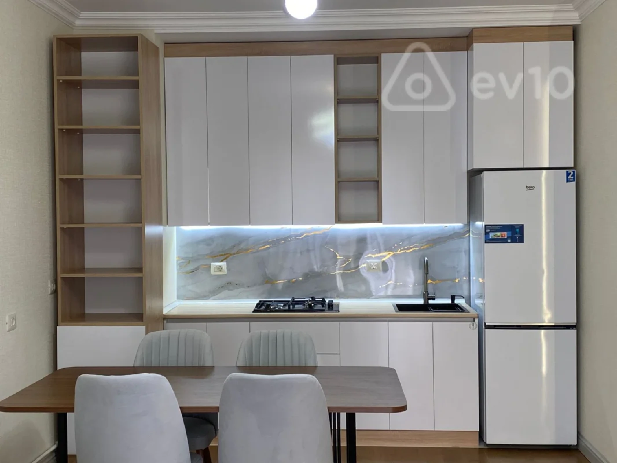 Kirayə verilir 2 otaqlı yeni tikili 61 m²