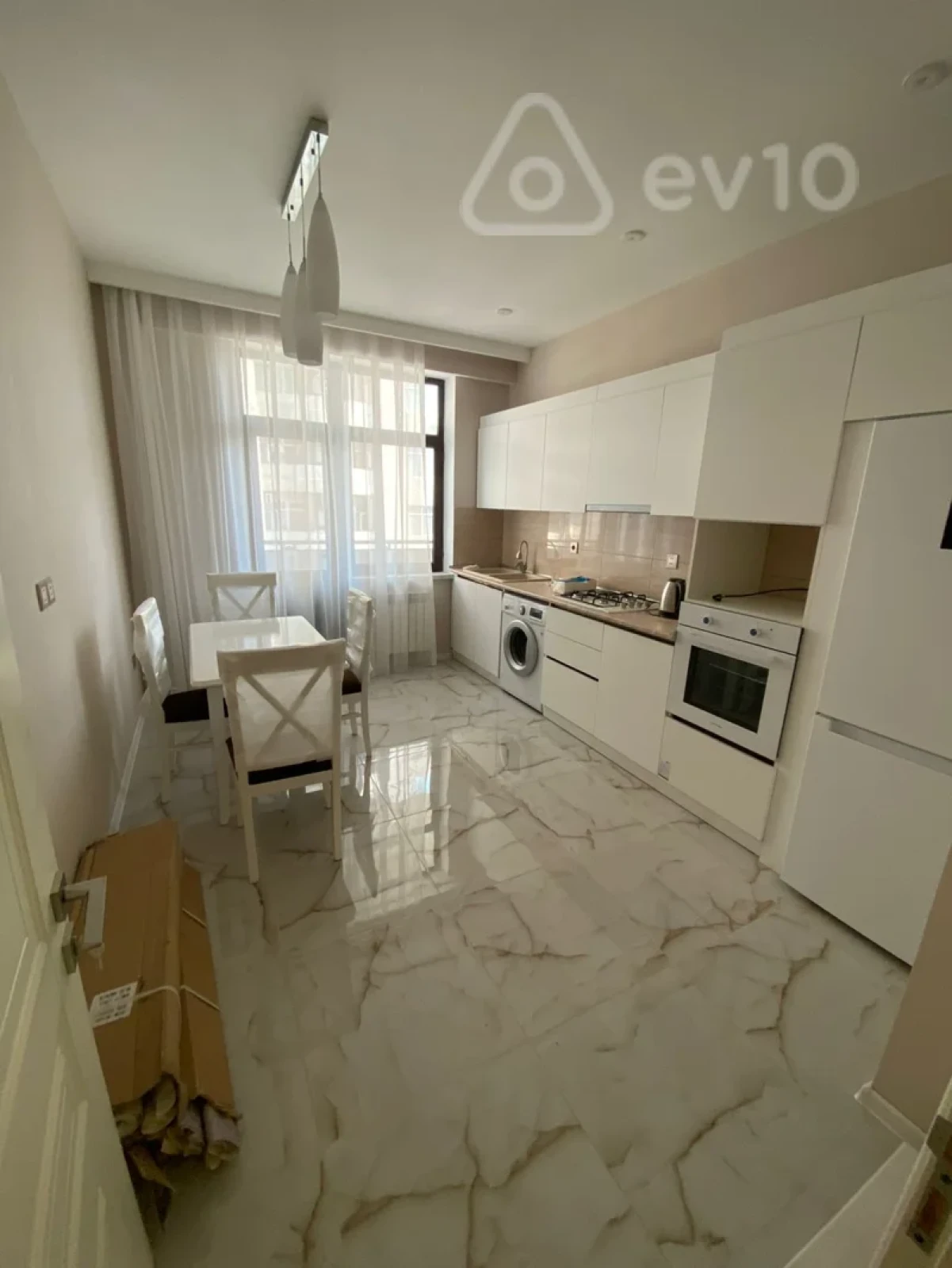 Kirayə verilir 2 otaqlı yeni tikili 71 m²