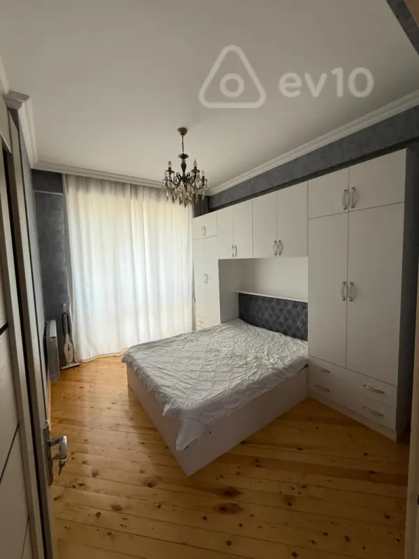 Kirayə verilir 2 otaqlı yeni tikili 70 m²