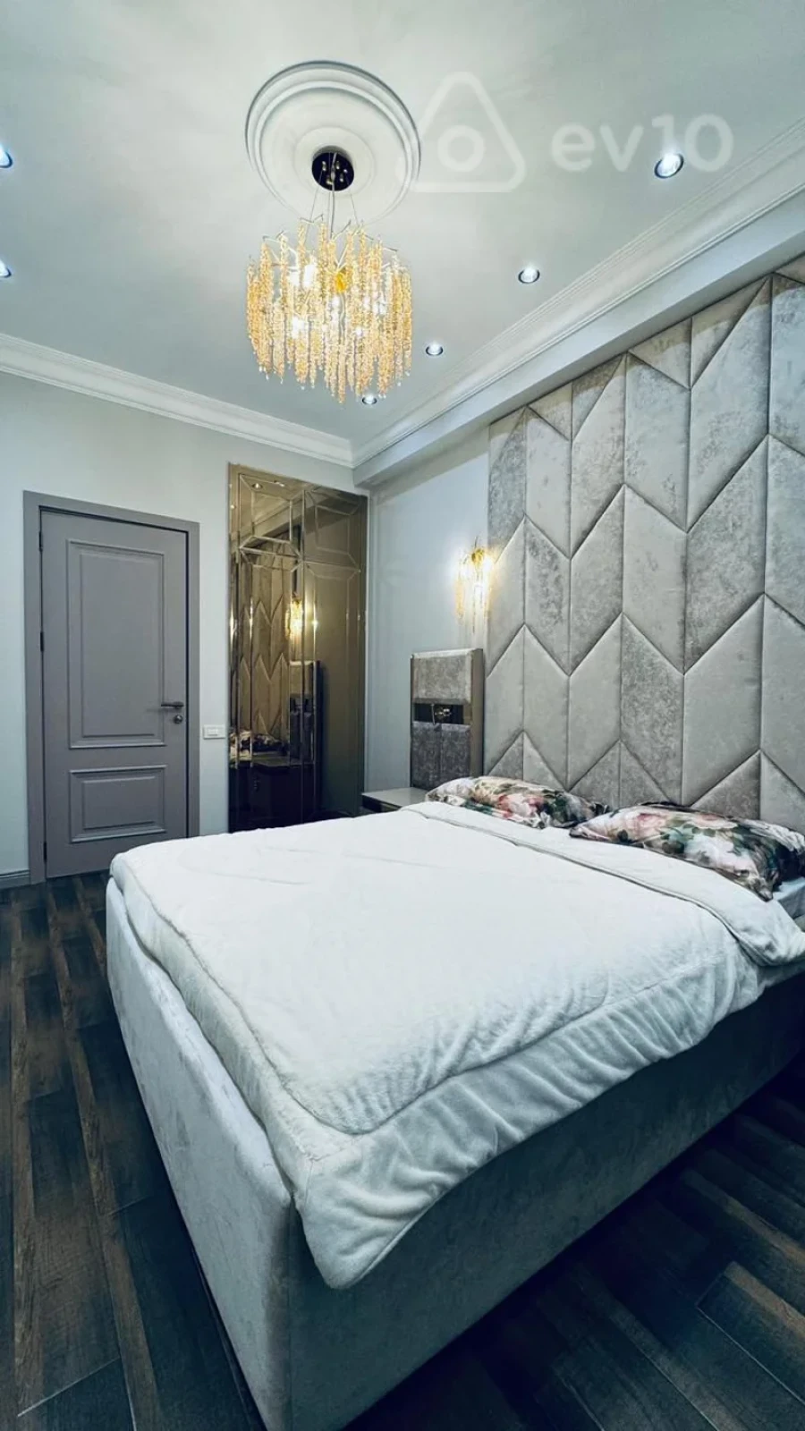 Kirayə verilir 2 otaqlı yeni tikili 71 m²