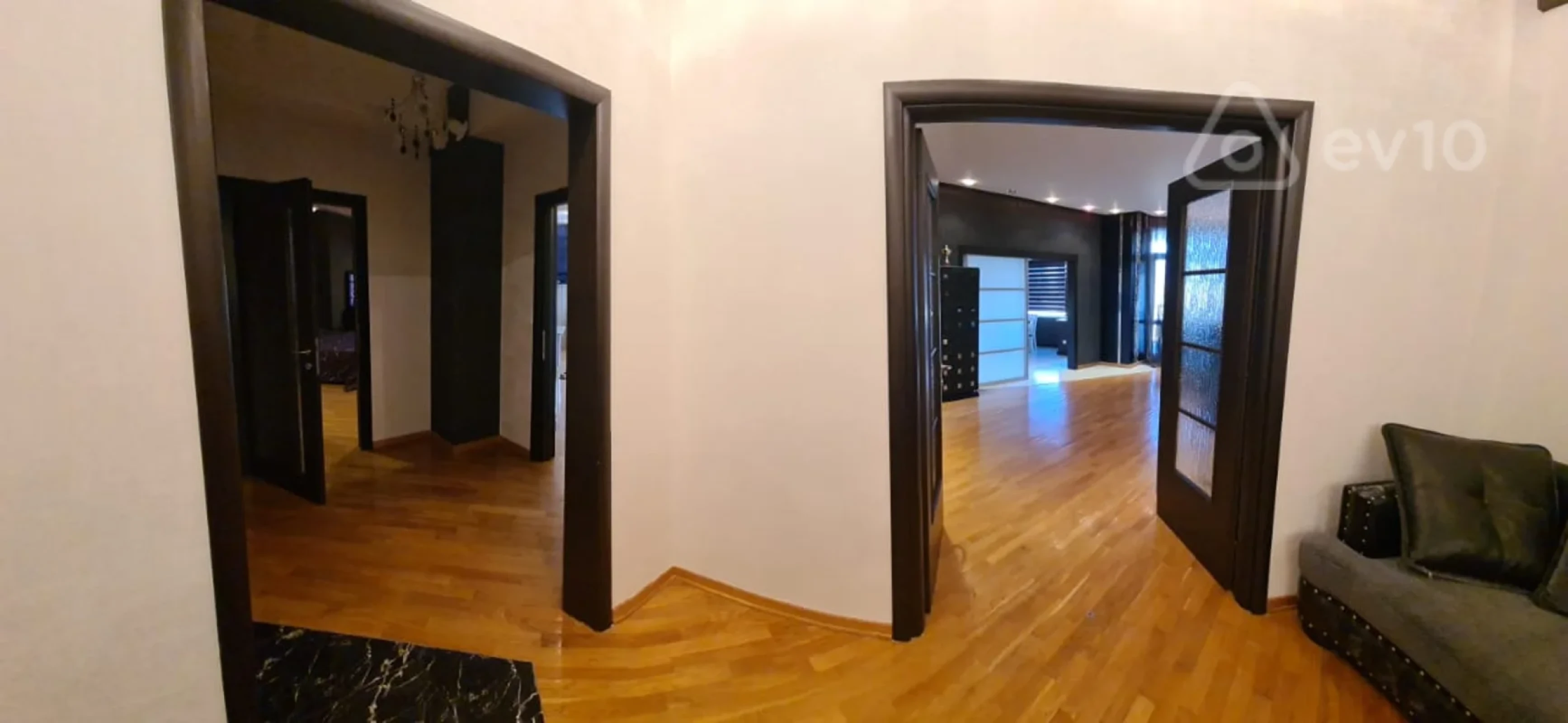 Kirayə verilir 3 otaqlı yeni tikili 185 m²
