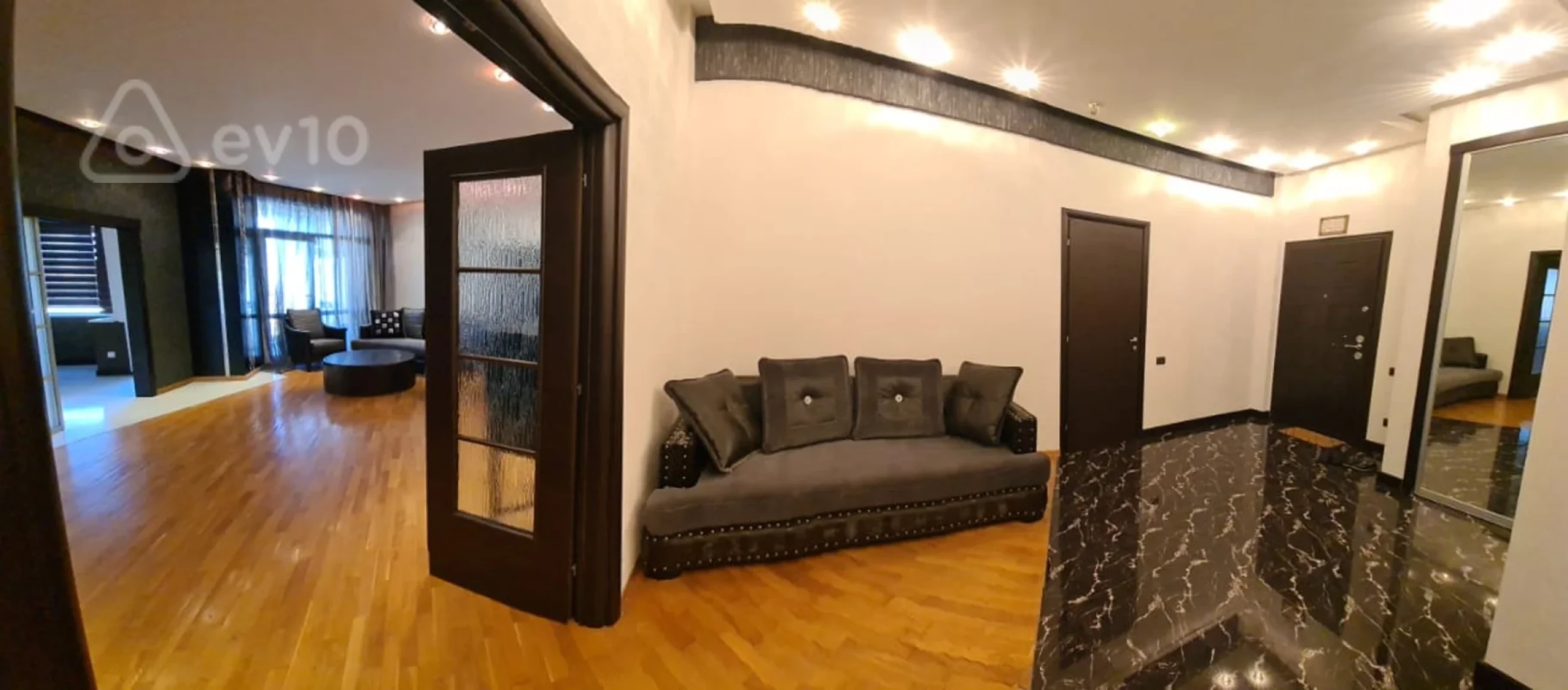 Kirayə verilir 3 otaqlı yeni tikili 185 m²