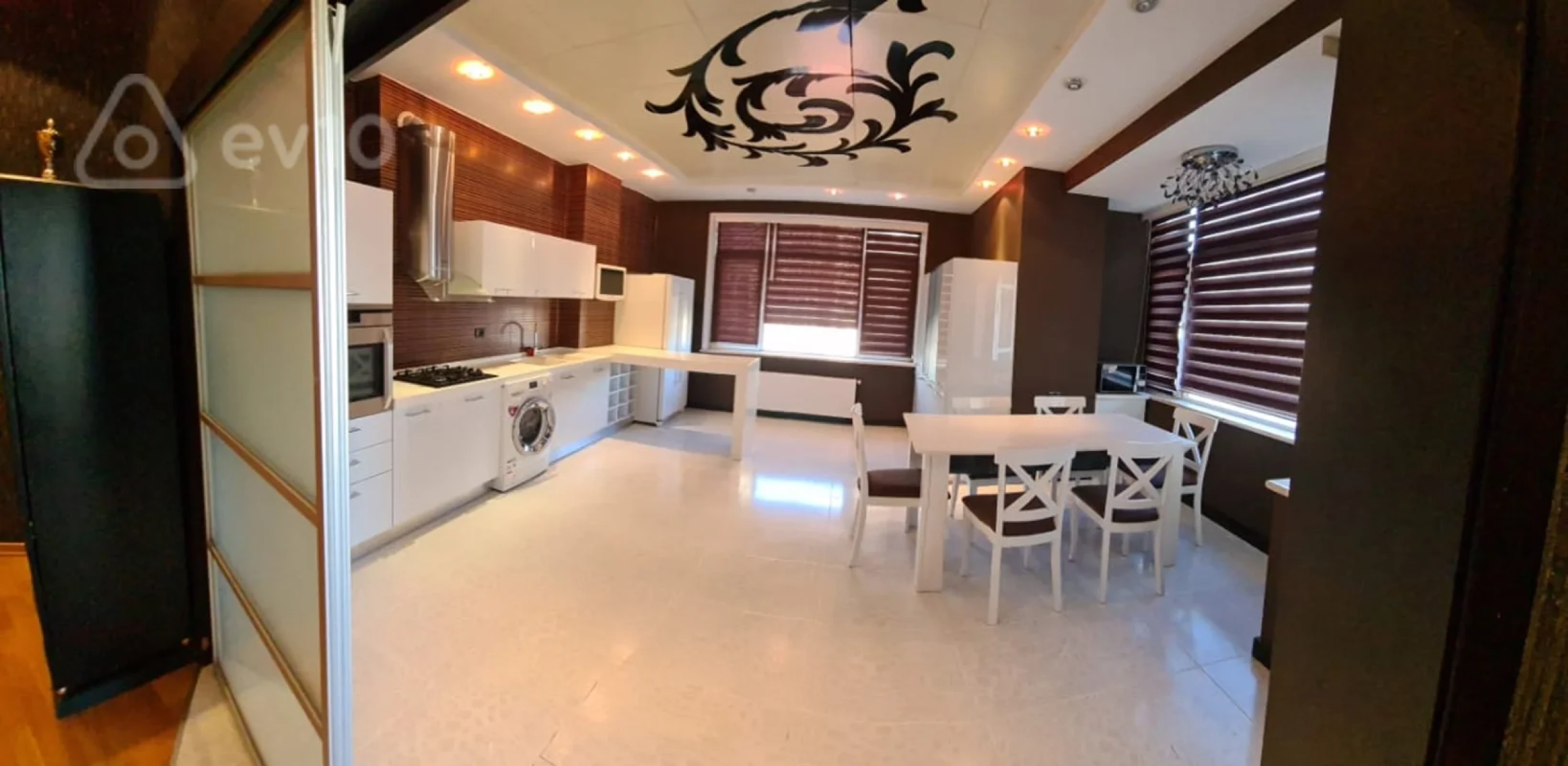 Kirayə verilir 3 otaqlı yeni tikili 185 m²