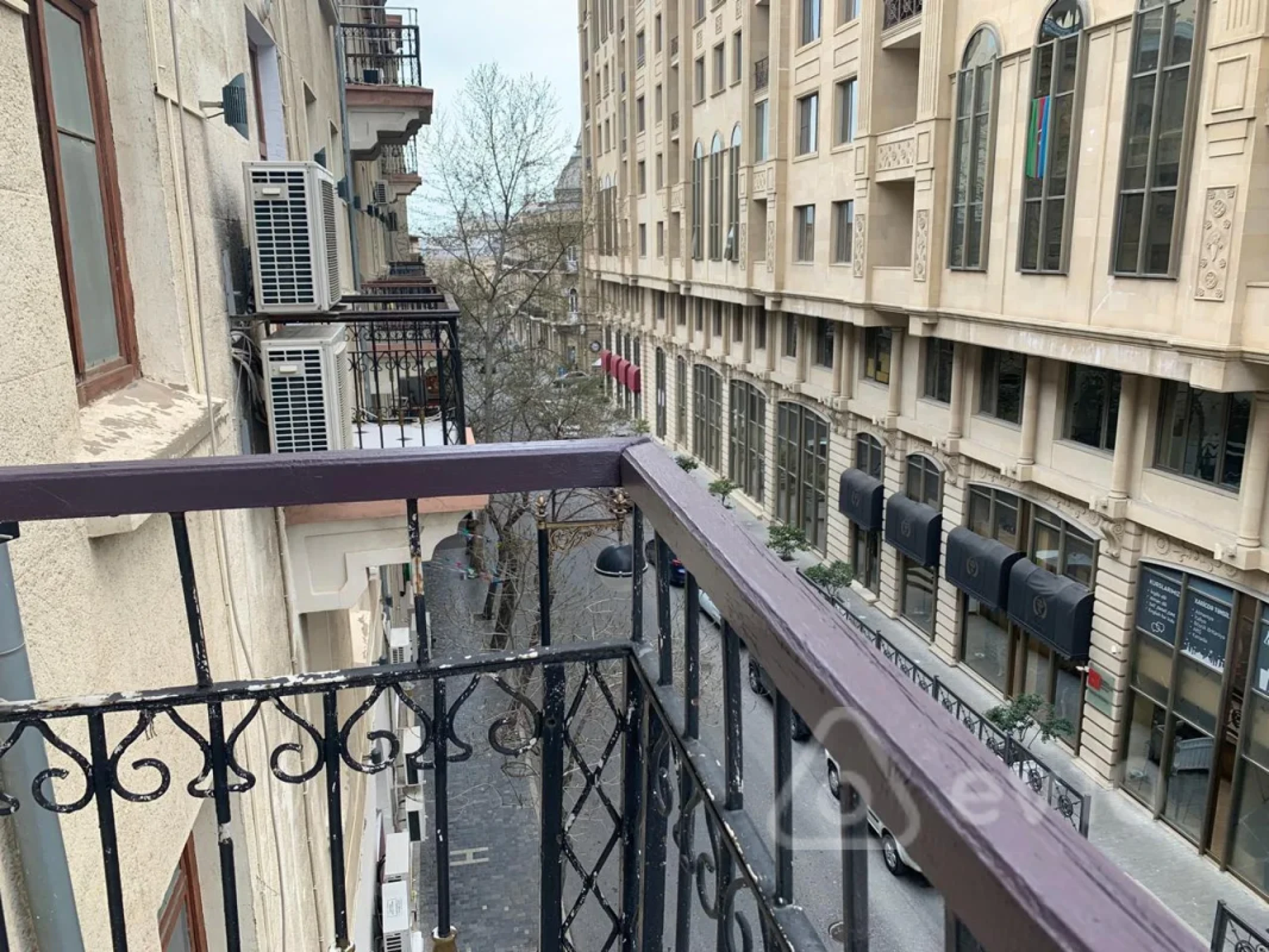 Kirayə verilir 2 otaqlı köhnə tikili 65 m²