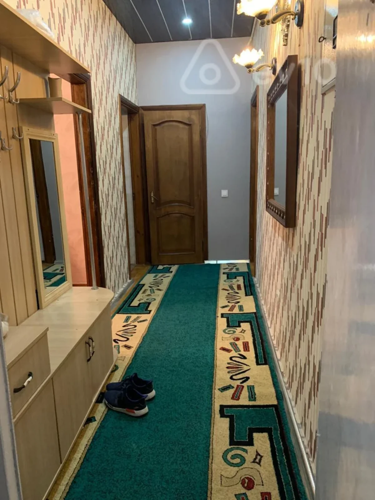 Kirayə verilir 2 otaqlı köhnə tikili 65 m²