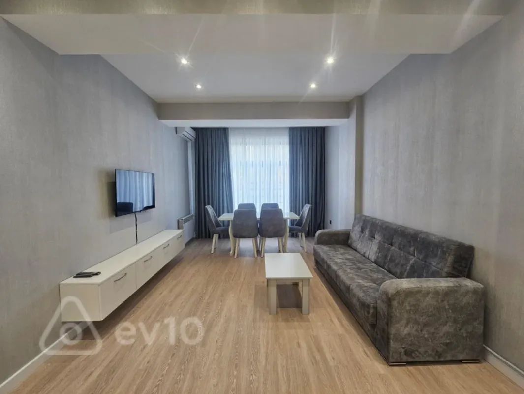 Kirayə verilir 2 otaqlı yeni tikili 80 m²