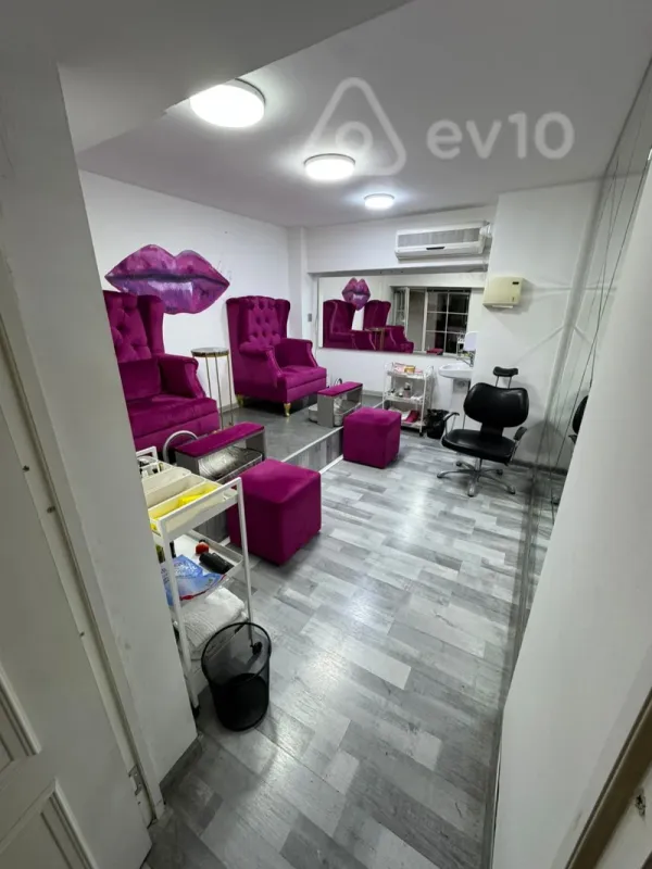 Kirayə verilir mənzil 200 m²