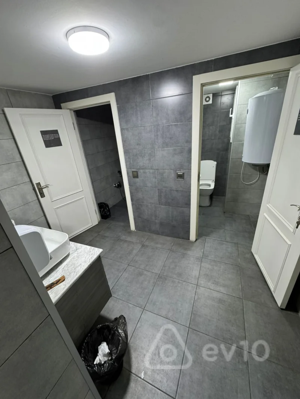 Kirayə verilir mənzil 200 m²