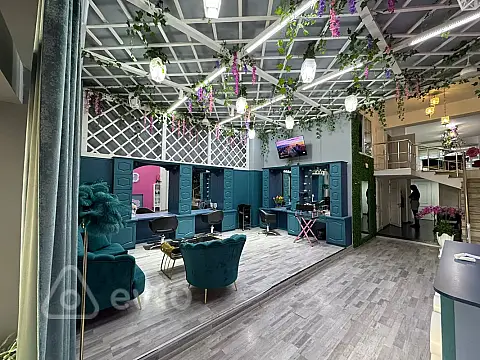 Kirayə verilir mənzil 200 m²