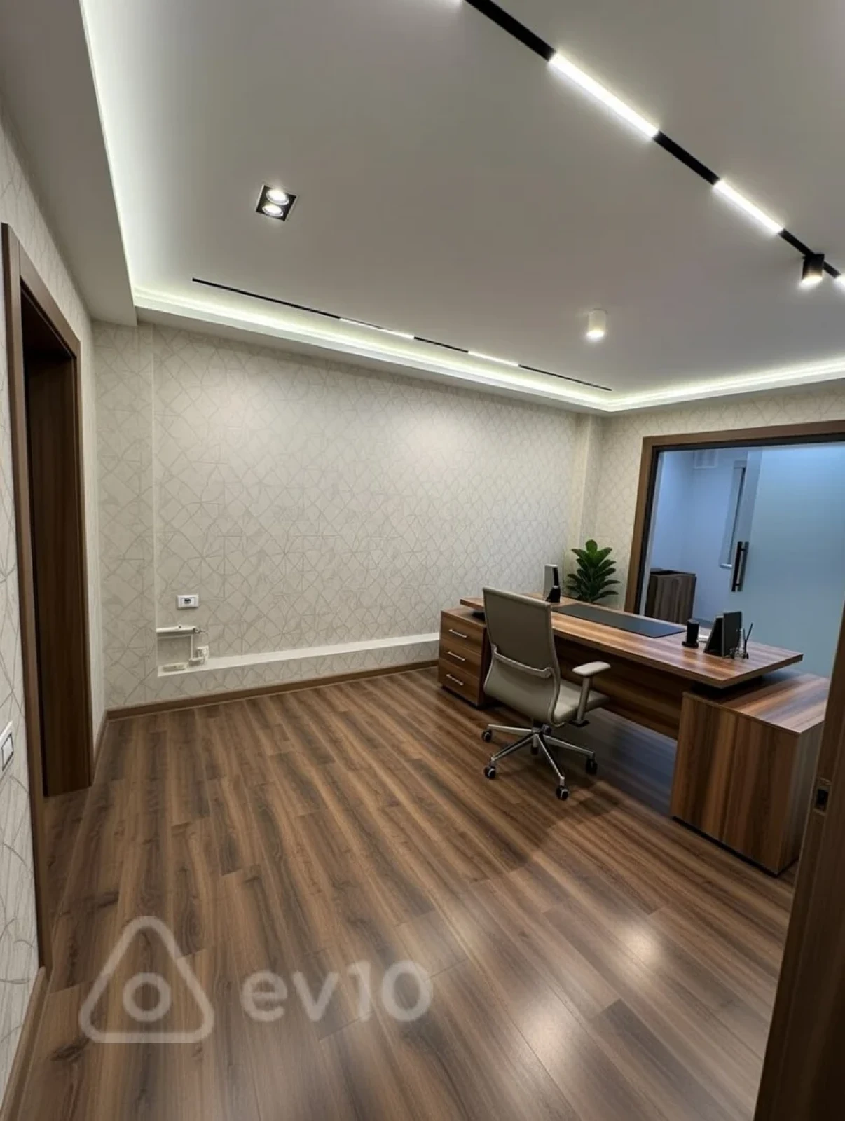 Kirayə verilir 4 otaqlı ofis 103 m²