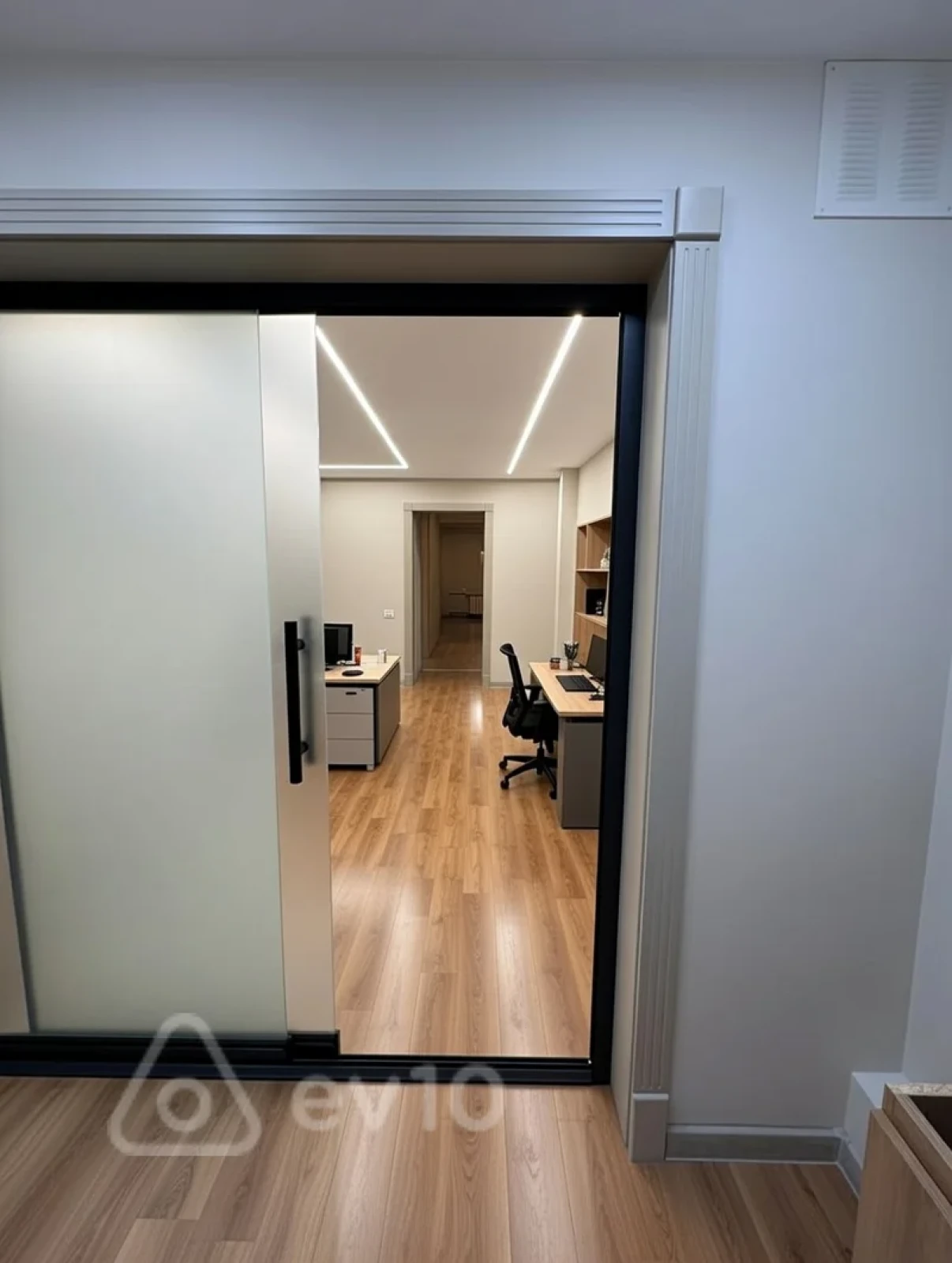 Kirayə verilir 4 otaqlı ofis 103 m²