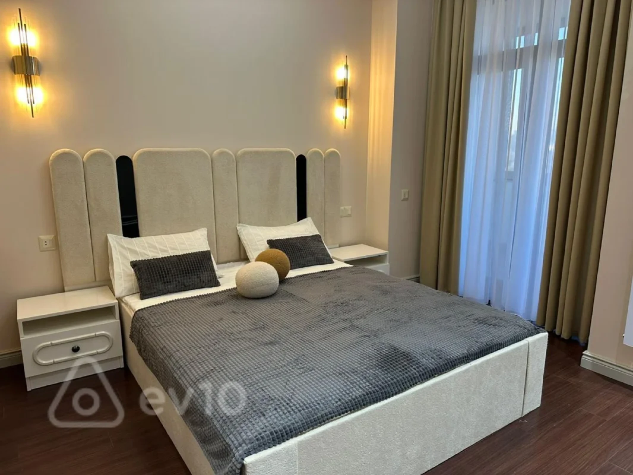 Kirayə verilir 2 otaqlı yeni tikili 94 m²