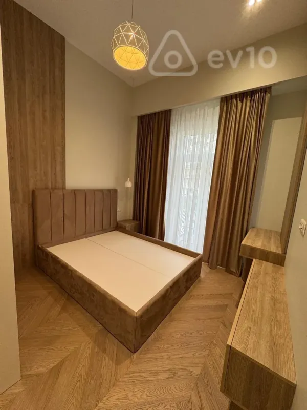 Kirayə verilir 4 otaqlı yeni tikili 150 m²