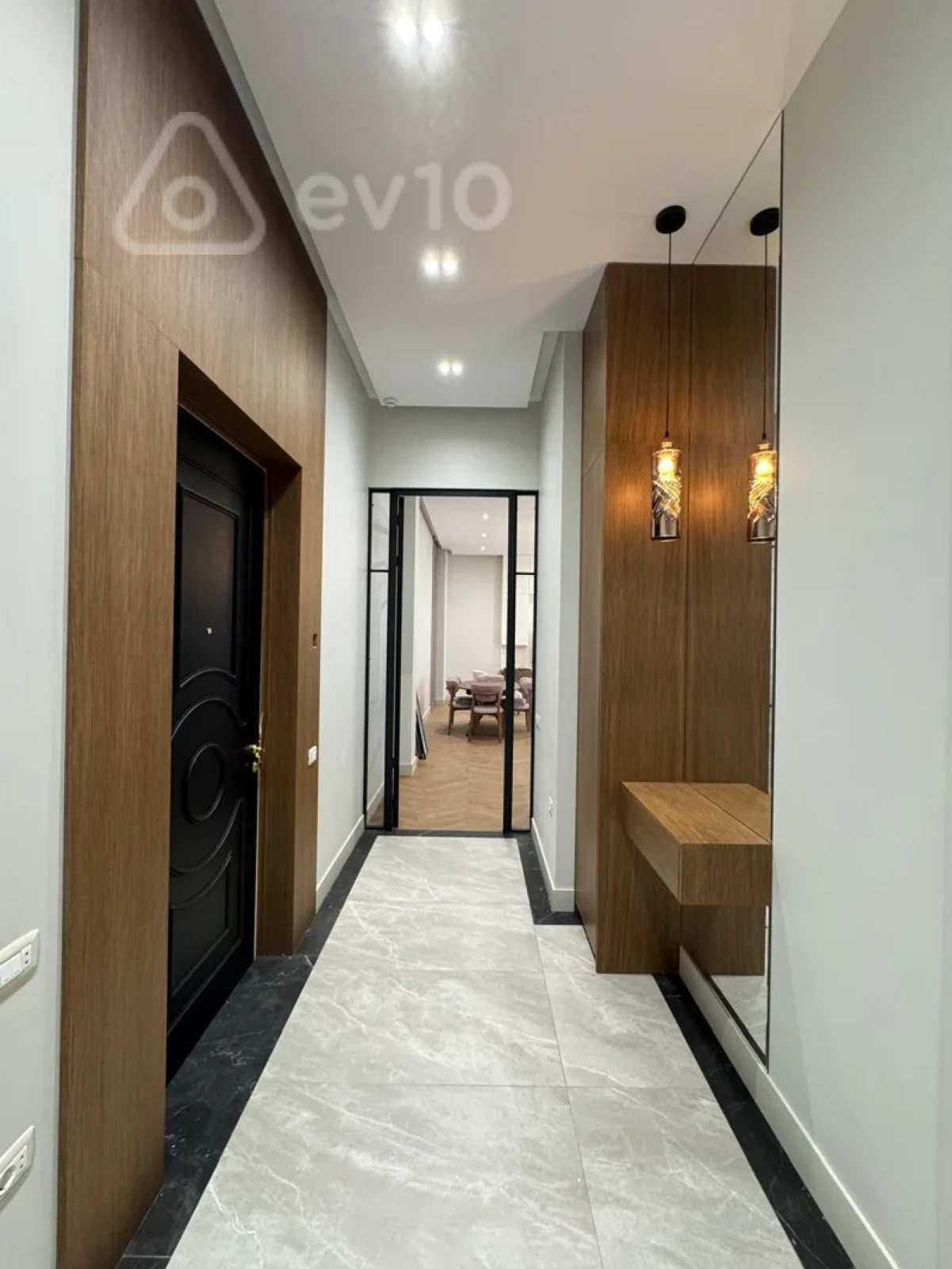 Kirayə verilir 4 otaqlı yeni tikili 150 m²