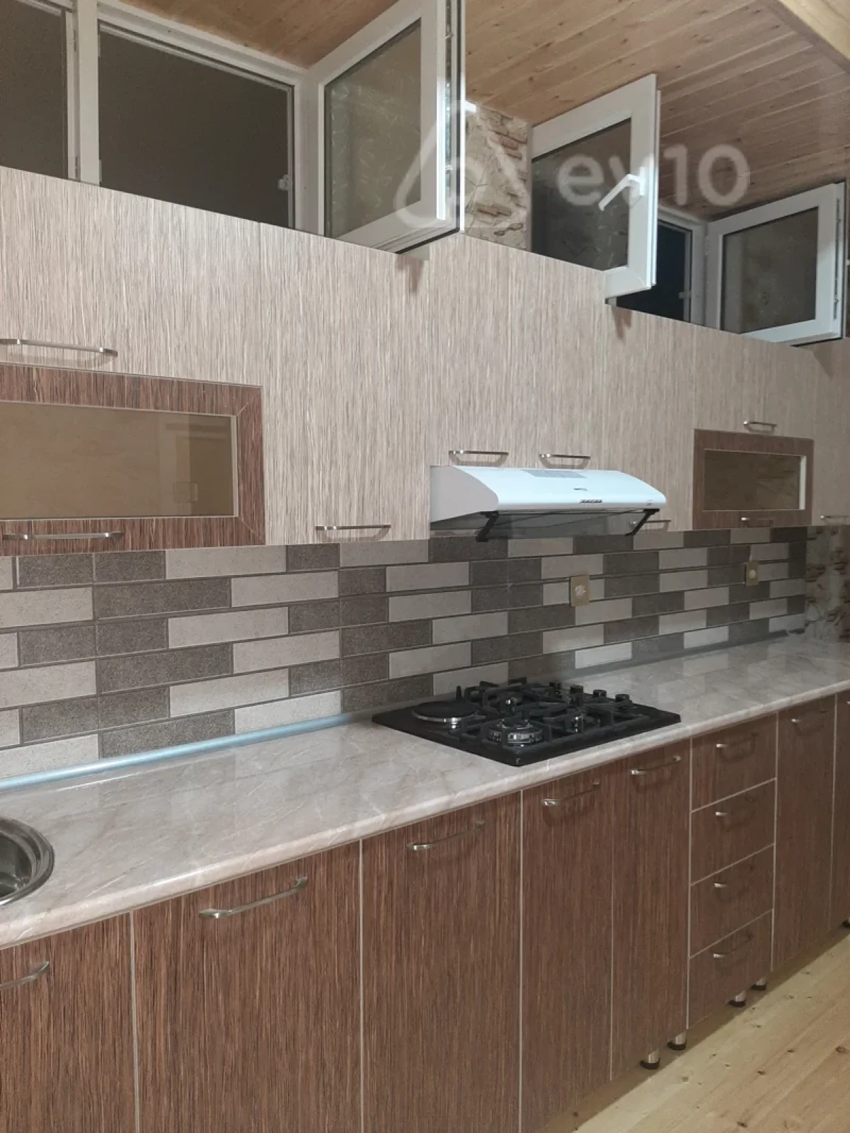 Kirayə verilir 2 otaqlı yeni tikili 66 m²