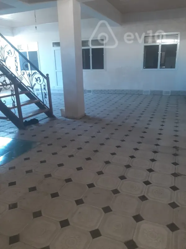 Kirayə verilir 2 otaqlı yeni tikili 66 m²