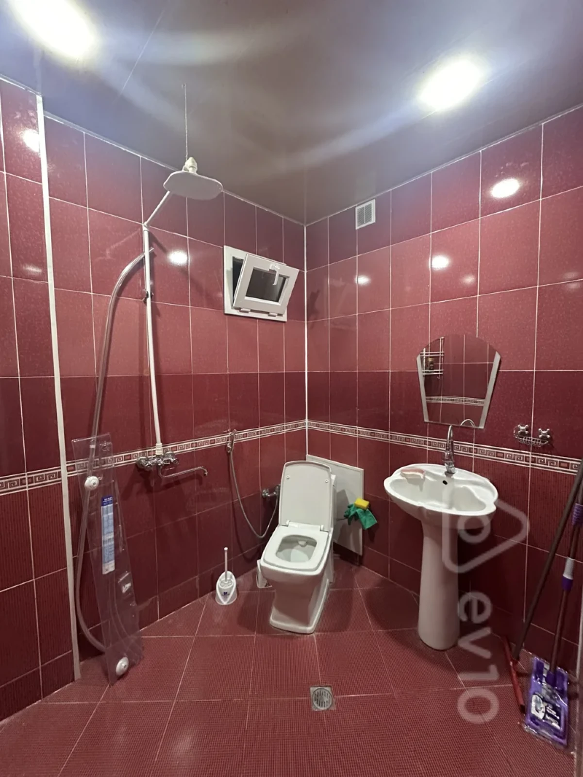 Kirayə verilir 2 otaqlı yeni tikili 60 m²