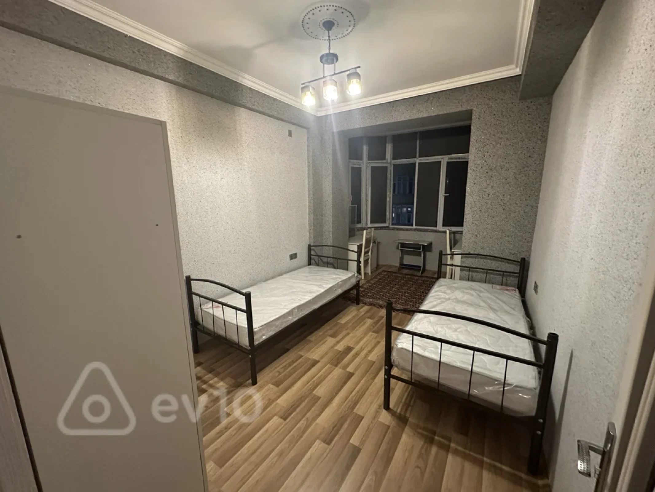 Kirayə verilir 2 otaqlı yeni tikili 60 m²