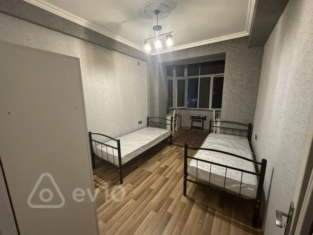 Kirayə verilir 2 otaqlı yeni tikili 60 m²