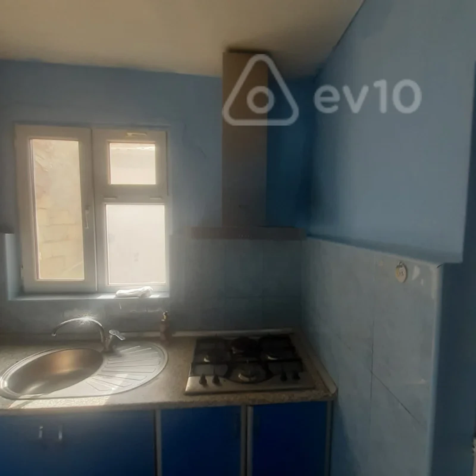 Kirayə verilir 2 otaqlı həyət evi 55 m²
